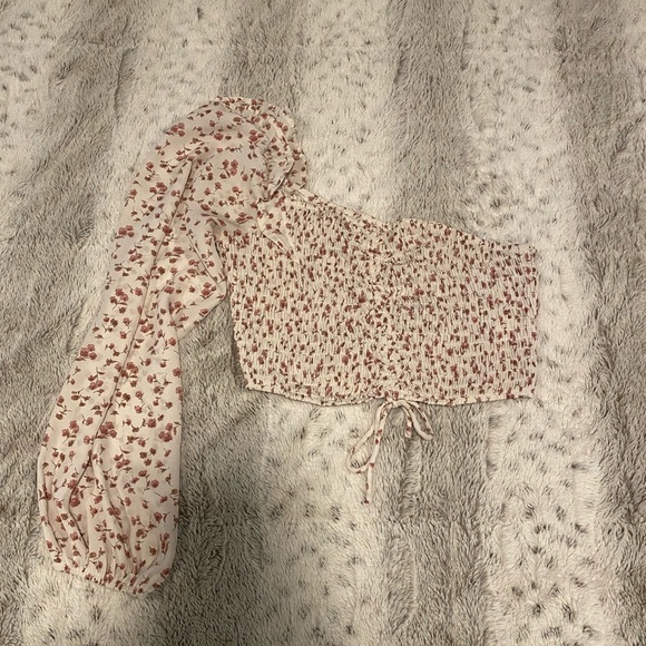 One shoulder top - Picture 1 of 3